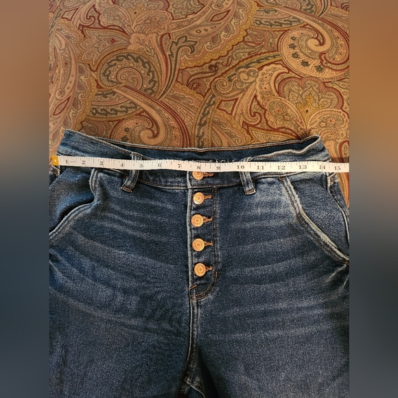 High-rise American Eagle size 4 - Picture 6 of 10